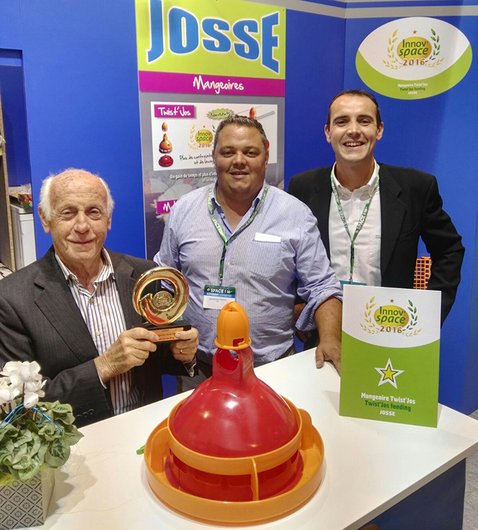 At SPACE 2016 exhibition: (from left to right) Mr Osvaldo Giordano together with Mr Aurélien Josse, owner of the company SARL JOSSE, Giordano Poultry Plast’s distributor in France, and Enrico Giordano