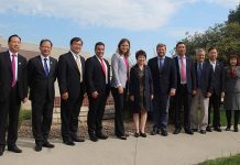 Hy-Line International Distributor Huayu Visits Iowa with Government Delegation