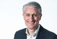 Managing Director Michiel Peters leaves Moba