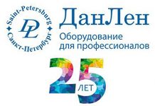 Veterinary Well-being and Advanced Technologies in Industrial Poultry and Pig Production