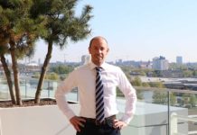 First steps in feeding machines for insects by VDL Agrotech